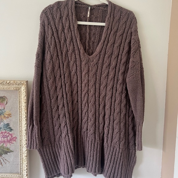 Free People Sweater - Picture 1 of 2
